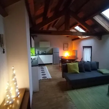Il Vicolo_carinissimo In Centro Storico, Zona Giorno Mansardata Daire